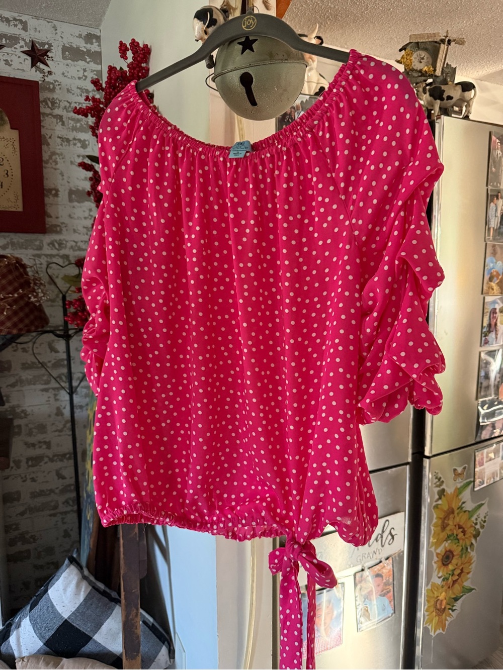CeCe Hot Pink Polka Dot Off-Shoulder Tie-Hem Top